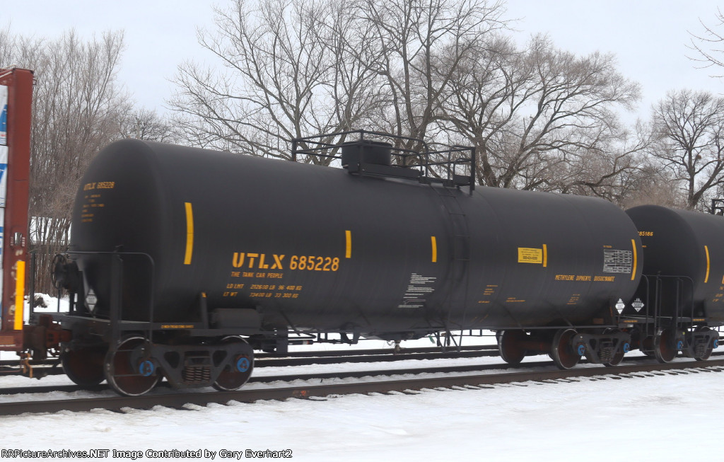 UTLX 685228 - Union Tank Car 